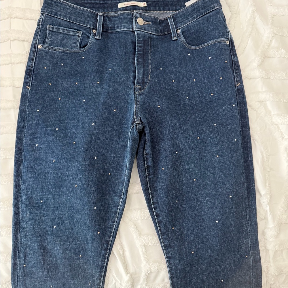 Women's Levi’s Jeans with Embellishments - Picture 2 of 9